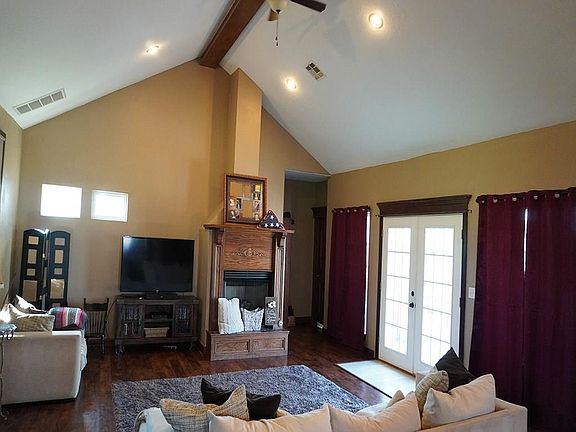 4th image of 407 Dana Ln