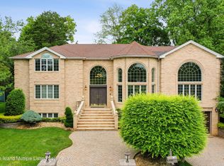 11 Cromwell Cir, Staten Island, NY 10304