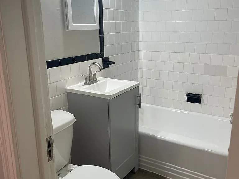 1178 Morse St NE — Photo 8