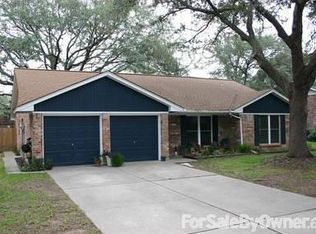 606 N Magnolia St, Tomball, TX 77375
