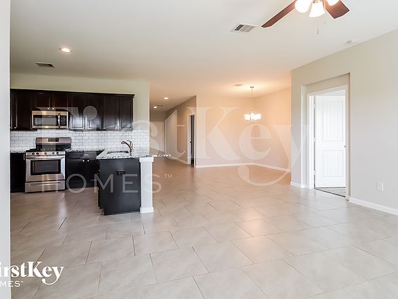 5th image of 3210 Zephyr Park Ln