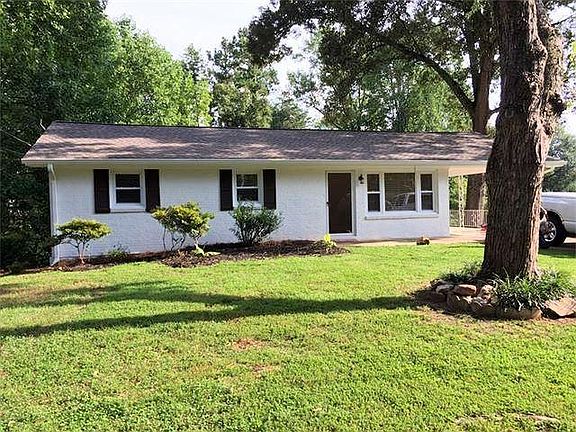 1319 Hidden Cir, Sugar Hill GA 30518