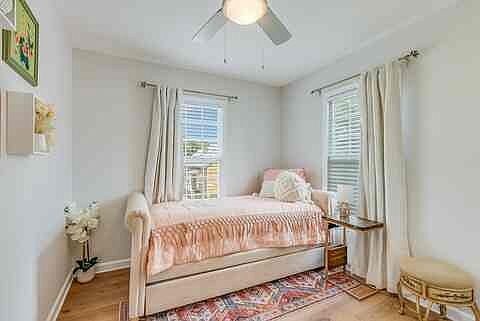2nd image of 508 E Hall St APT B