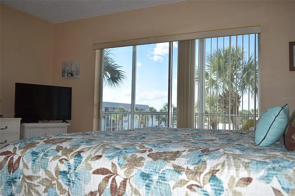 2 bed, 1141 sqft, $3,200 — Photo 3