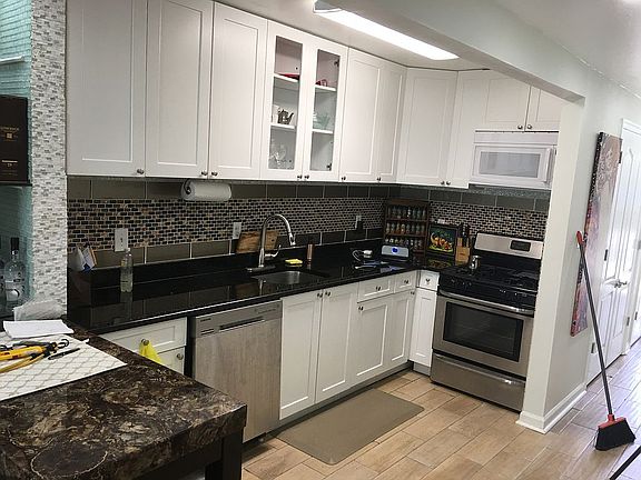 5th image of 3311 Tiemann Ave #2
