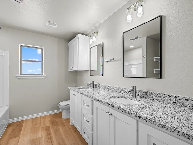 11409 N Cres #2800-B — Photo 16
