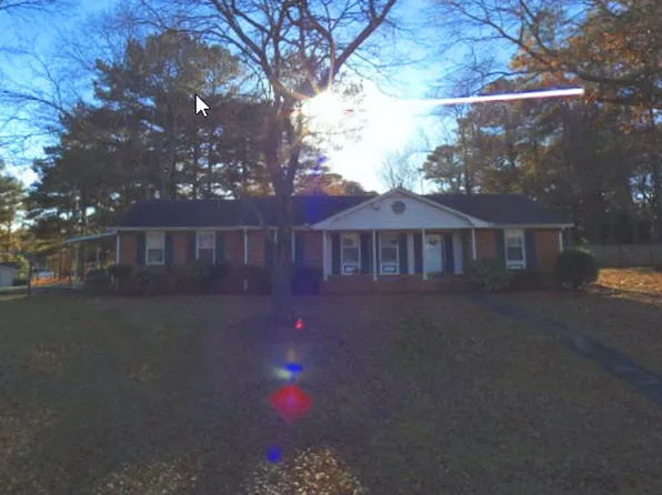 5524 Laurel Ln, Lilburn, GA 30047