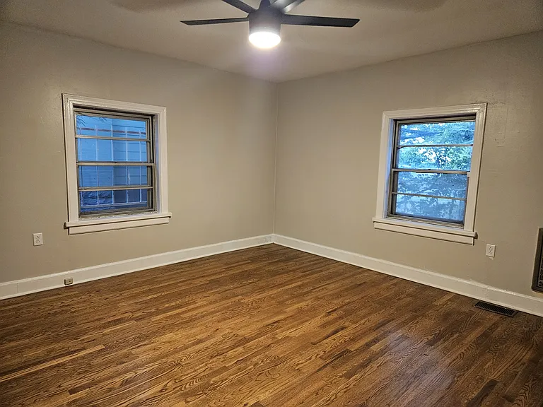 1408 King Hollands Ave — Photo 8