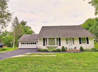 186 Grove St, Shelton, CT 06484
