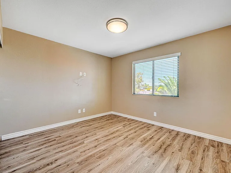 3949 Rhine Way — Photo 41