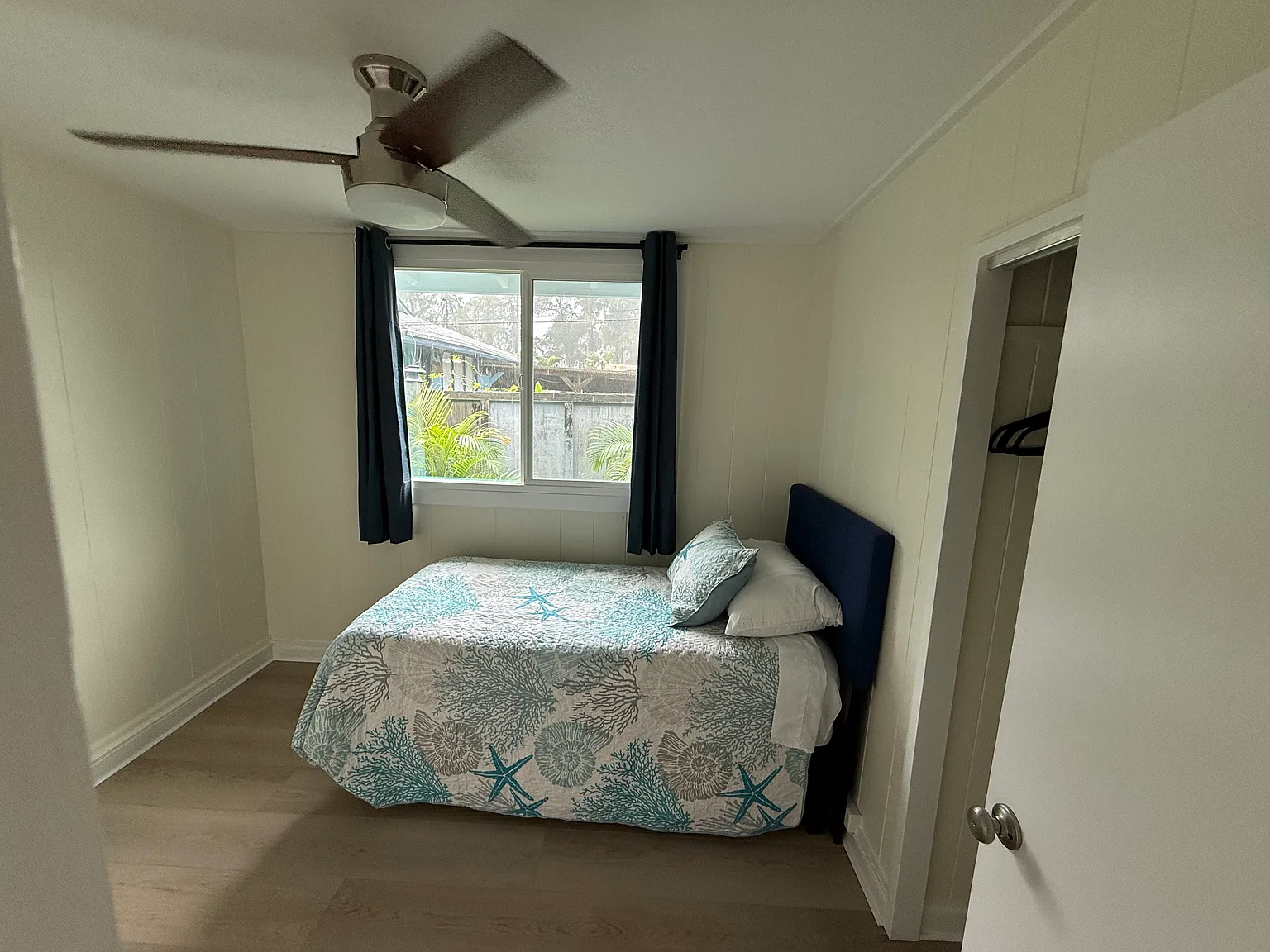 3 bed, 1000 sqft, $7,500 — Photo 4