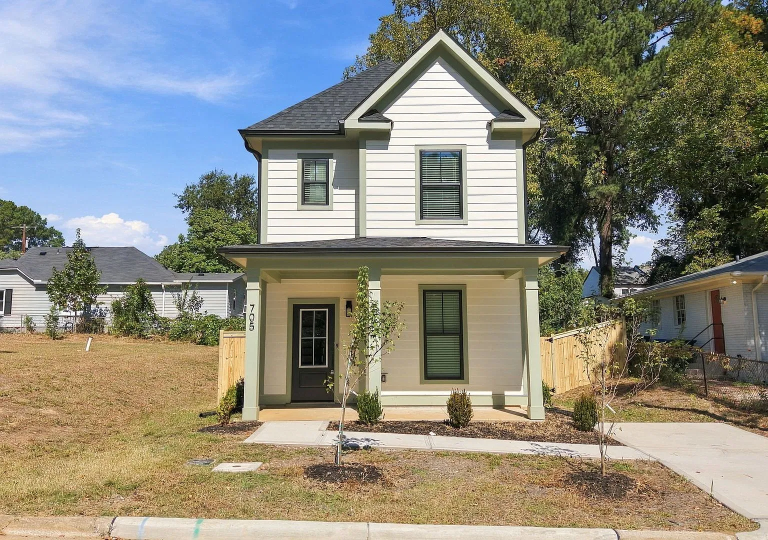 Stylish Durham Home with Modern Finishes, a Covered Balcony & Fenced Backyard! — Photo 2