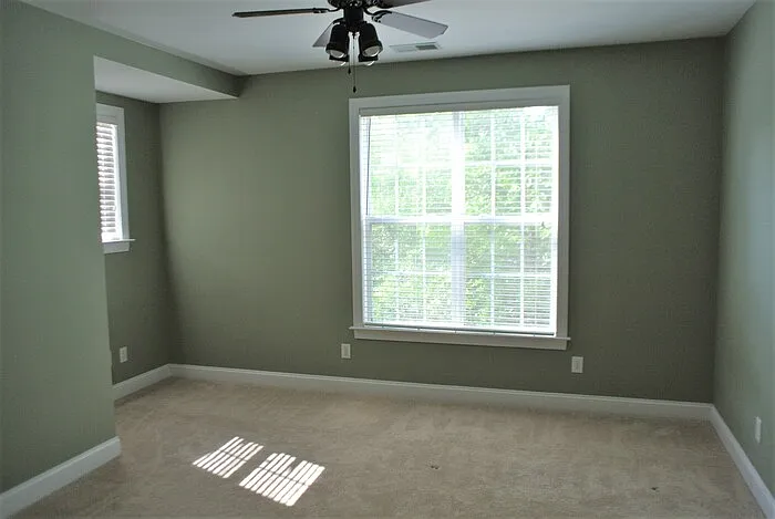 1621 Providence Glen Dr — Photo 6