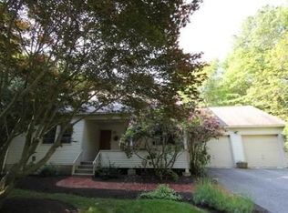 11 Stanley Rd, Medway, MA 02053