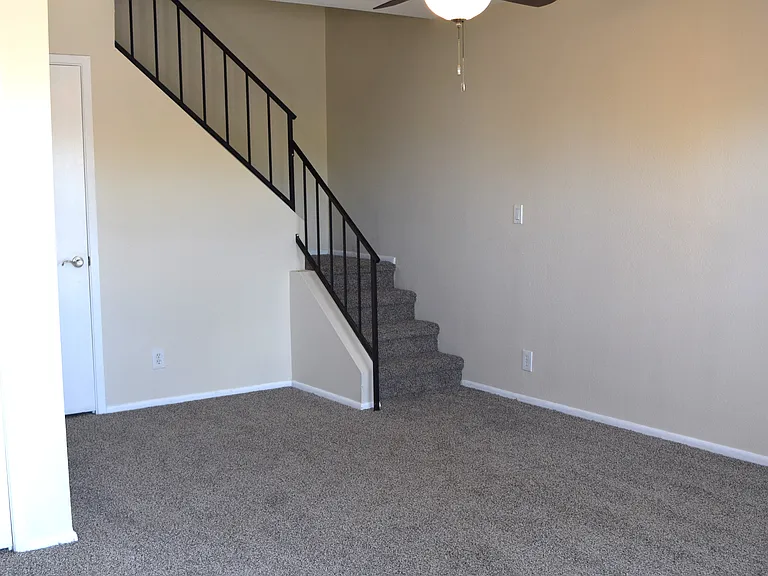 286 W Palomino Dr #2 — Photo 10