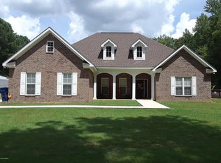 6398 Kewanee Rd, Toomsuba, MS 39364