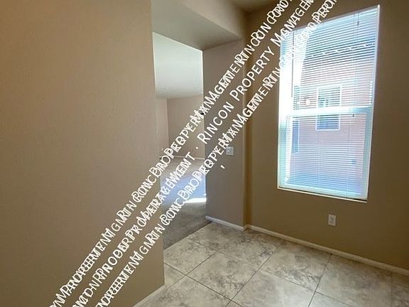 3rd image of 10772 N Bank Dr