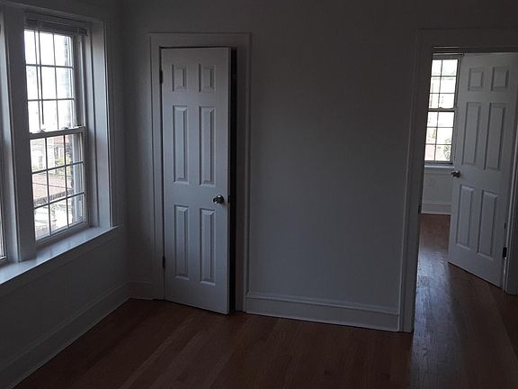 5th image of 5627 N Mozart St Floor 3