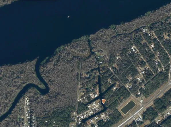 116 Tobago Ave, Satsuma, FL 32189