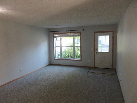 4th image of 1149 100th Ave NE Unit A