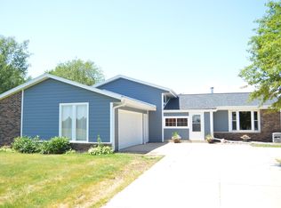 W340N9595 Townline Rd, Oconomowoc, WI 53066