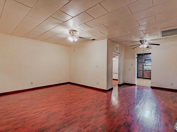 2nd image of 1027 W Heil Ave