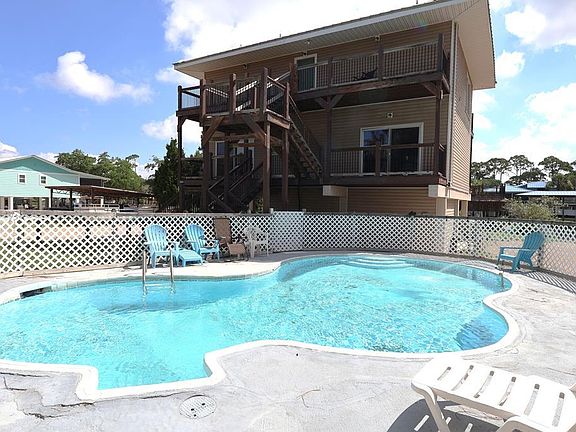 2nd image of 788 W Bay Shore Dr