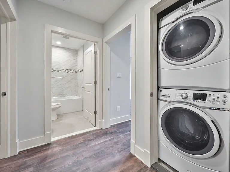 1320 N Franklin St #2 — Photo 14