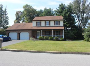 51 Winding Way, Lititz, PA 17543