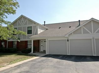 327 Wildberry Ct UNIT D1, Schaumburg, IL 60193