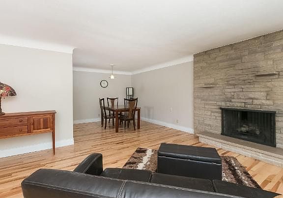 Living Room/Dining Room