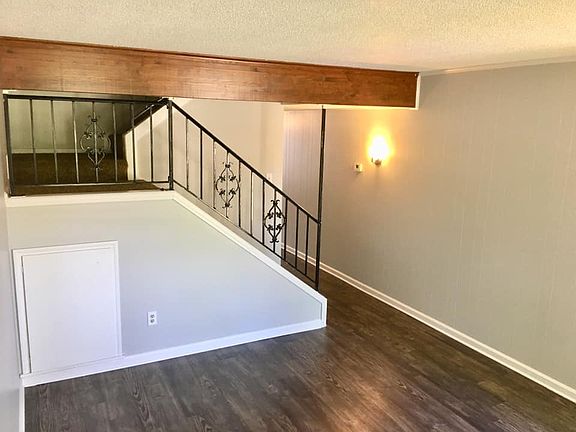 4th image of 601 Chickadee Dr APT 1