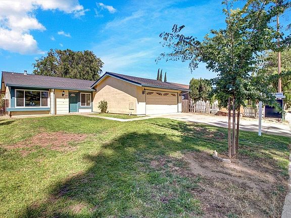5th image of 2880 Plumas Dr