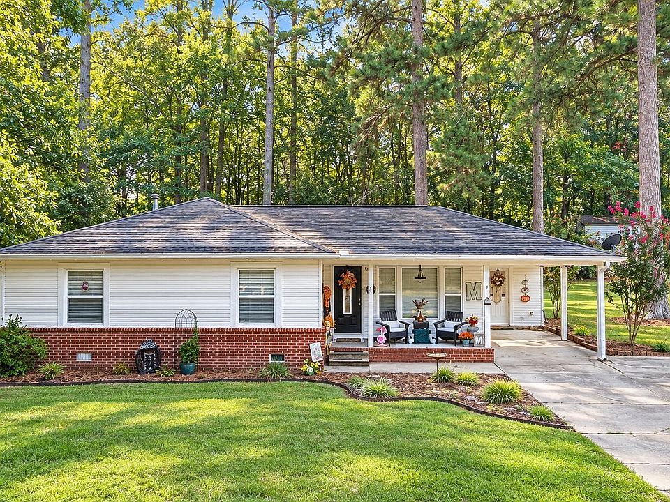 1st image of 202 Carter Dr
