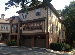 1350 Stillwood Chase, Atlanta, GA 30306