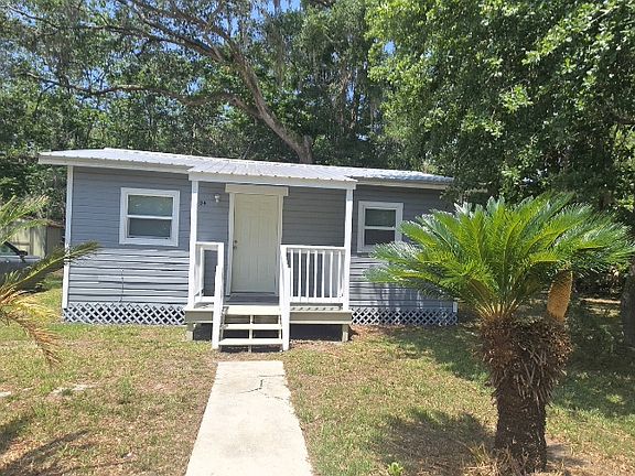 2nd image of 2504 NE 70th St