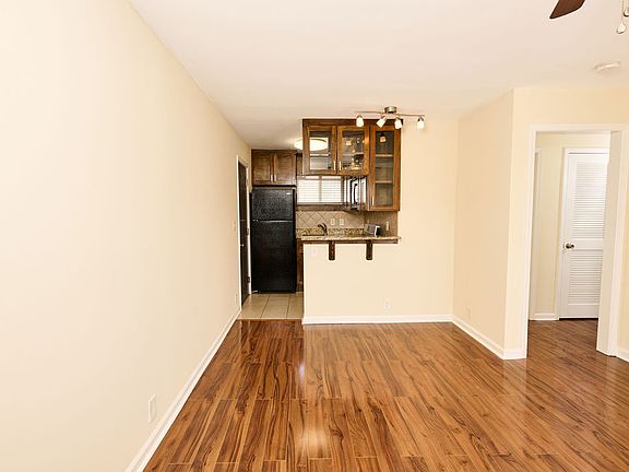 2nd image of 32 Peachtree Ave NE #10922560