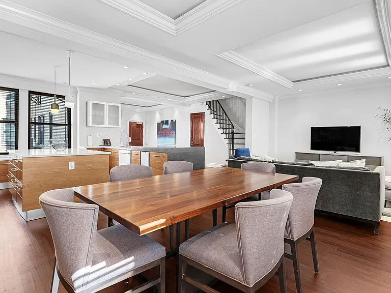 The Walton Residence — Photo 99