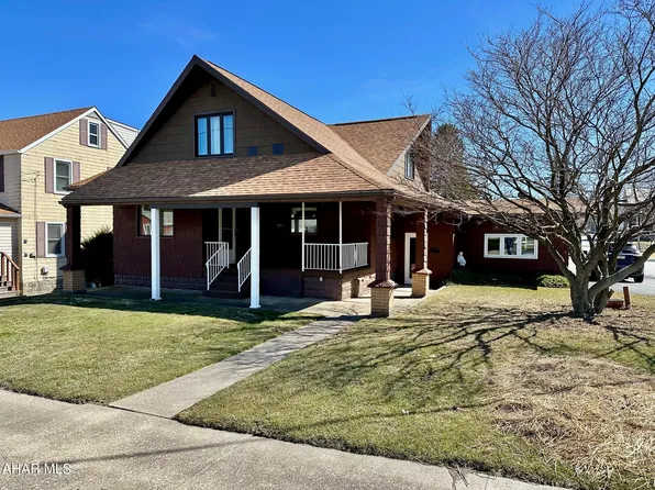 129 Saint Benedict St, Carrolltown, PA 15722