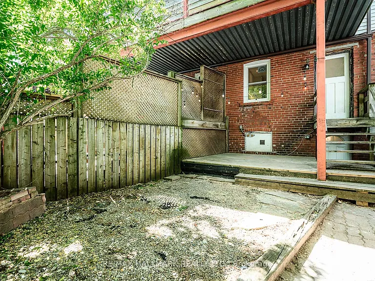 229 Kingston Rd #MAIN LOWER — Photo 25