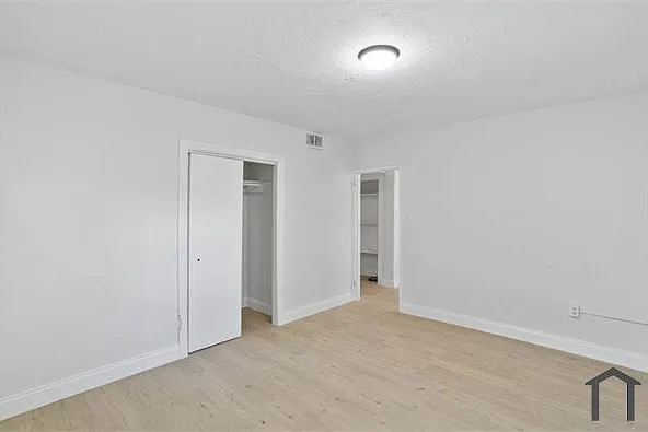 2608 E Cayuga St #A — Photo 5