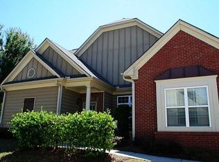 122 Glens Dr, Woodstock, GA 30188