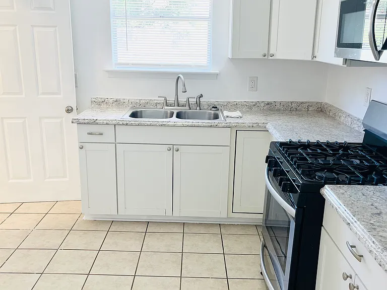536 Deckbar Ave — Photo 16