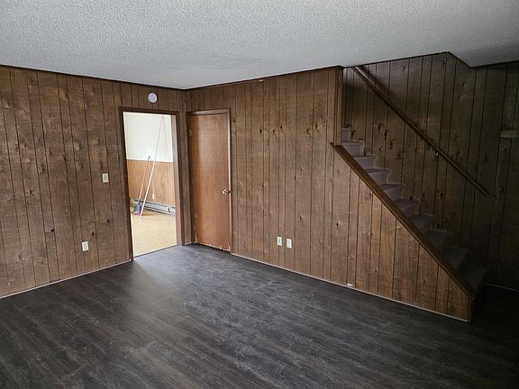 5th image of 405A Church St