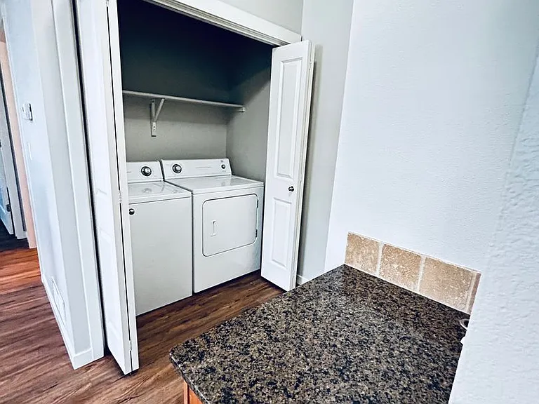 2111 S Accolade Ave — Photo 13