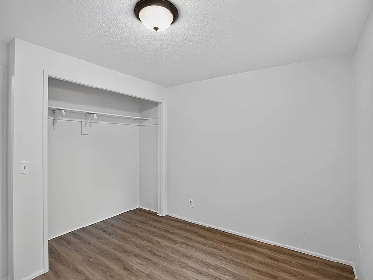 2114 A St #4 — Photo 9