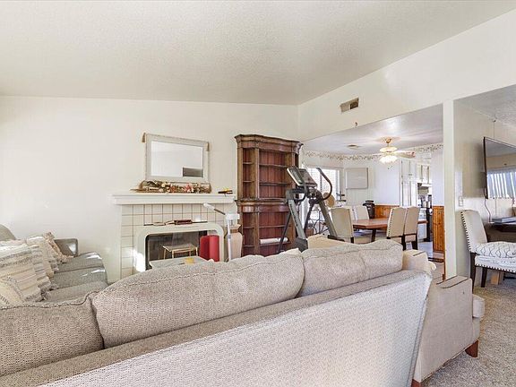 4th image of 2609 E Nugent St