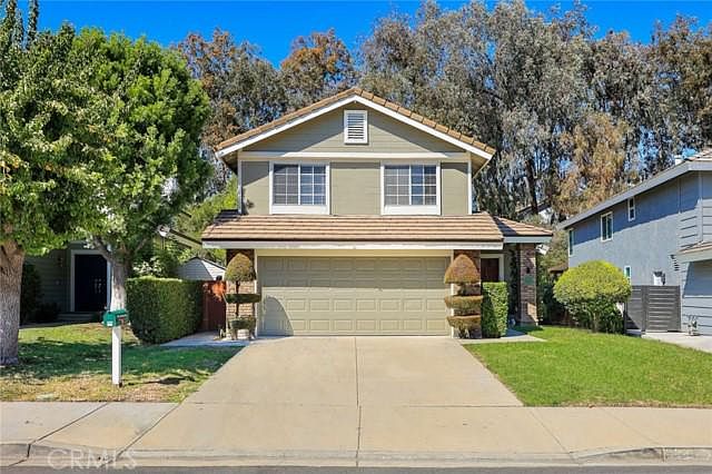 1st image of 3240 Oakridge Dr