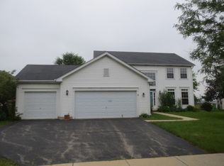 2117 Colonial St, Aurora, IL 60503