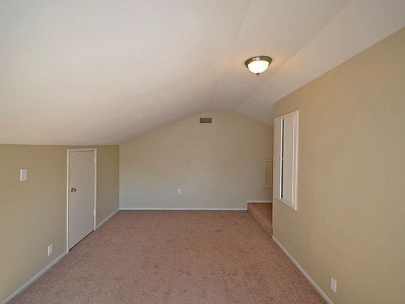 4th image of 7623 Southbreeze Dr